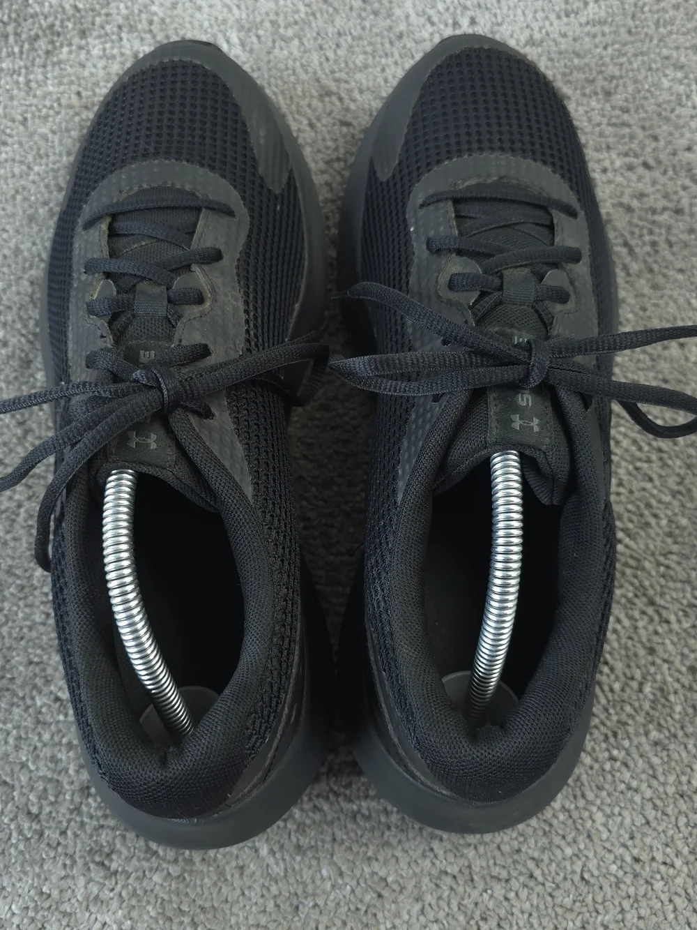 Under Armour Surge 3 Mens Size 11 Running Shoes 3024883-002 Black Low Top